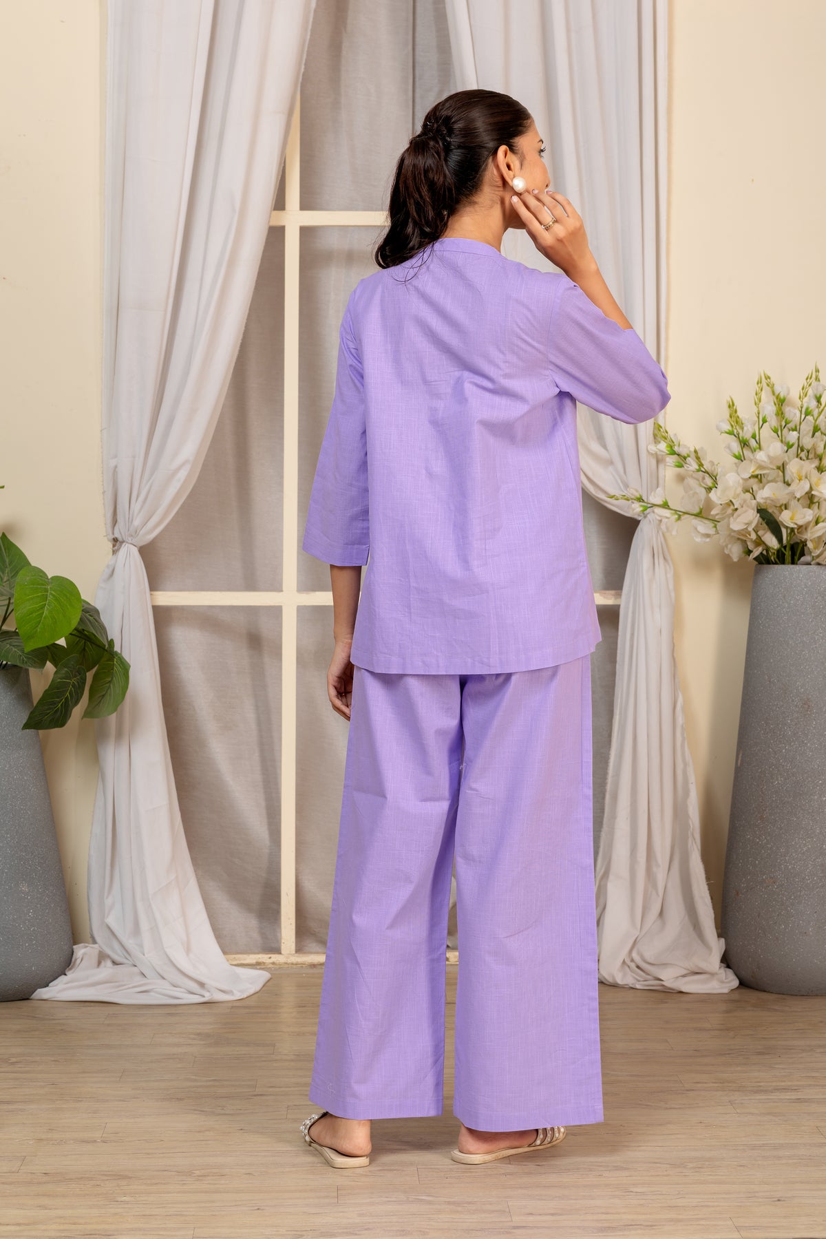 Lavender Solid Wide-Leg Pants for Women