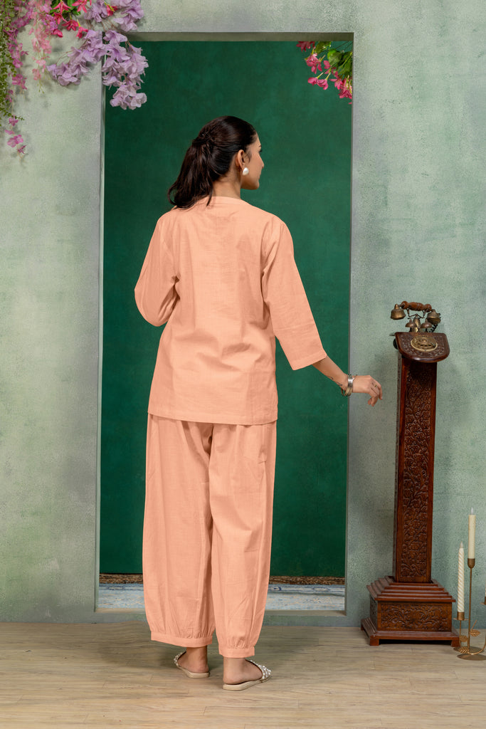 Peach Solid Balloon Pants for Women